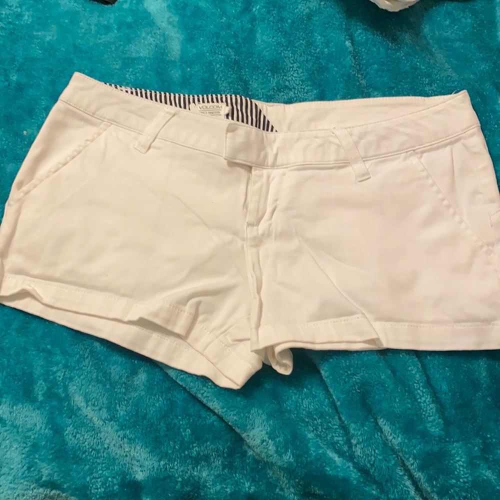 Volcom shorts